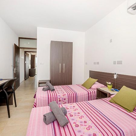Summer Breeze Penthouse With Private Hot Tub & Terrace With Panoramic Views, By Getawaysmalta Mellieħa Dış mekan fotoğraf