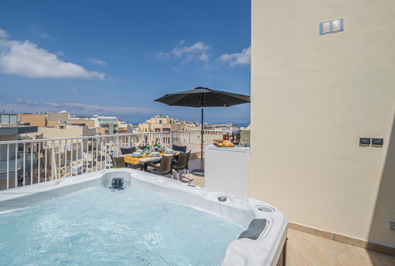 Summer Breeze Penthouse With Private Hot Tub & Terrace With Panoramic Views, By Getawaysmalta Mellieħa Dış mekan fotoğraf