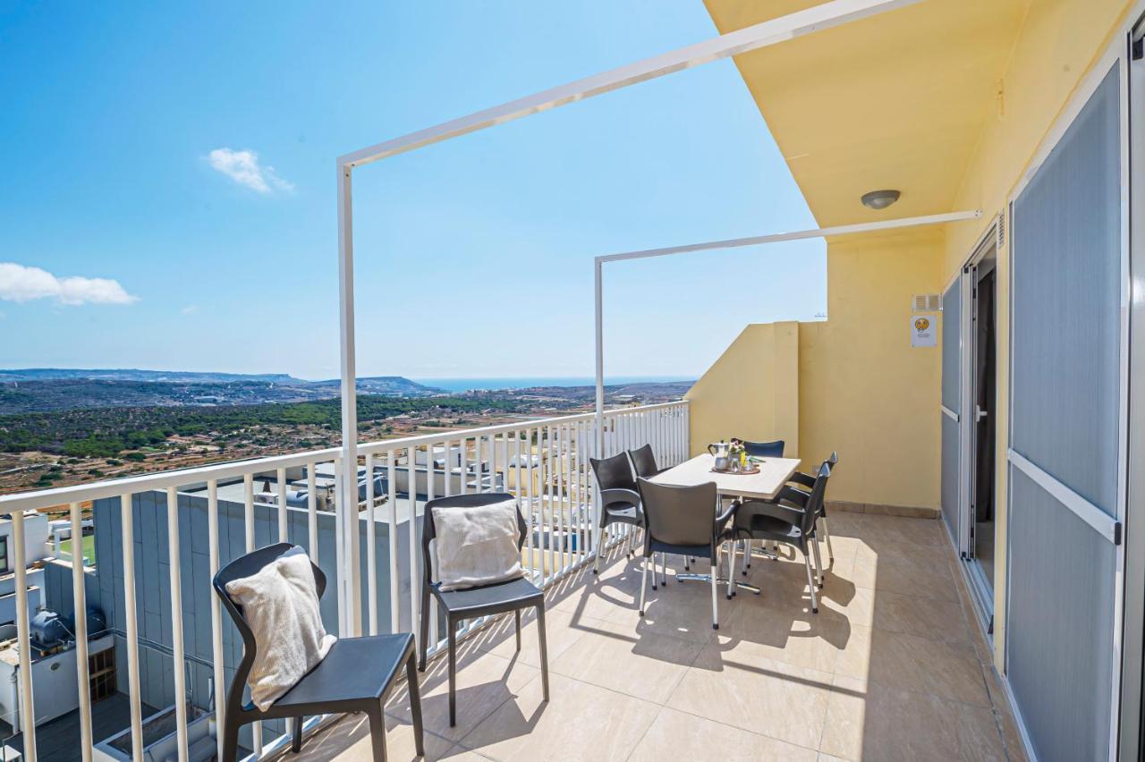 Summer Breeze Penthouse With Private Hot Tub & Terrace With Panoramic Views, By Getawaysmalta Mellieħa Dış mekan fotoğraf
