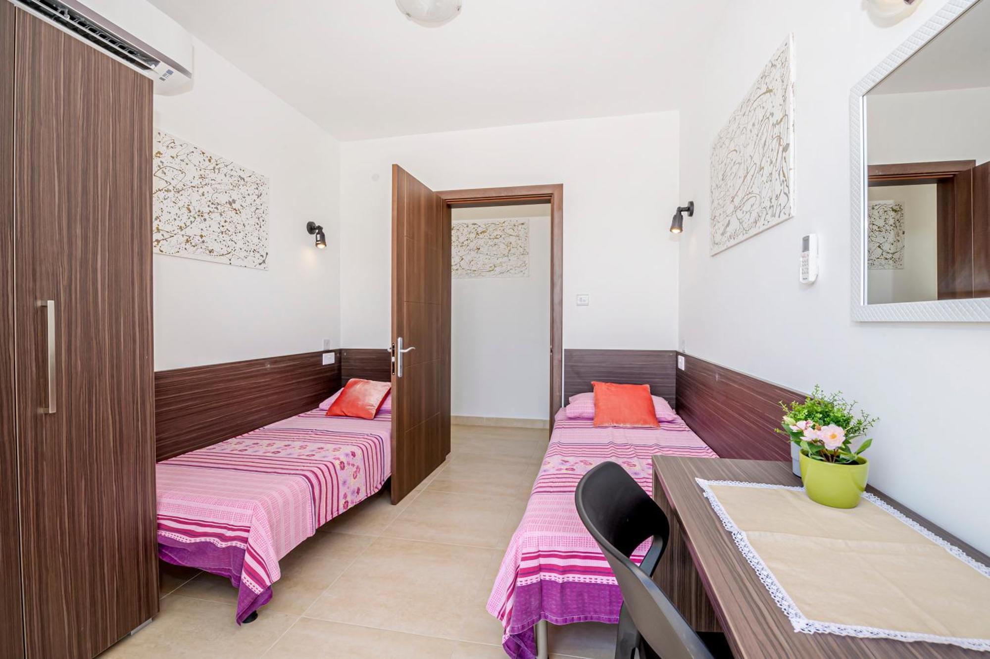 Summer Breeze Penthouse With Private Hot Tub & Terrace With Panoramic Views, By Getawaysmalta Mellieħa Dış mekan fotoğraf